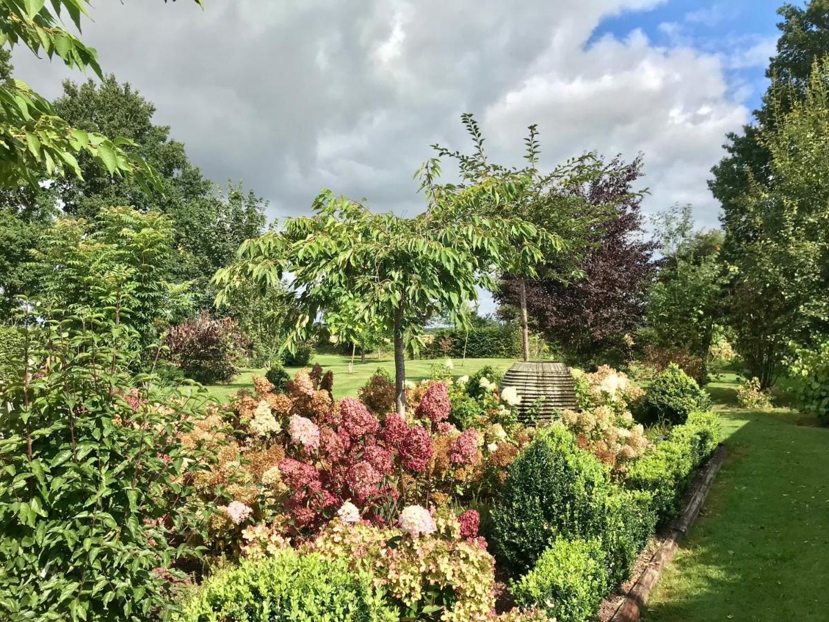 Gite "Cote Jardin" Vannecrocq 外观 照片