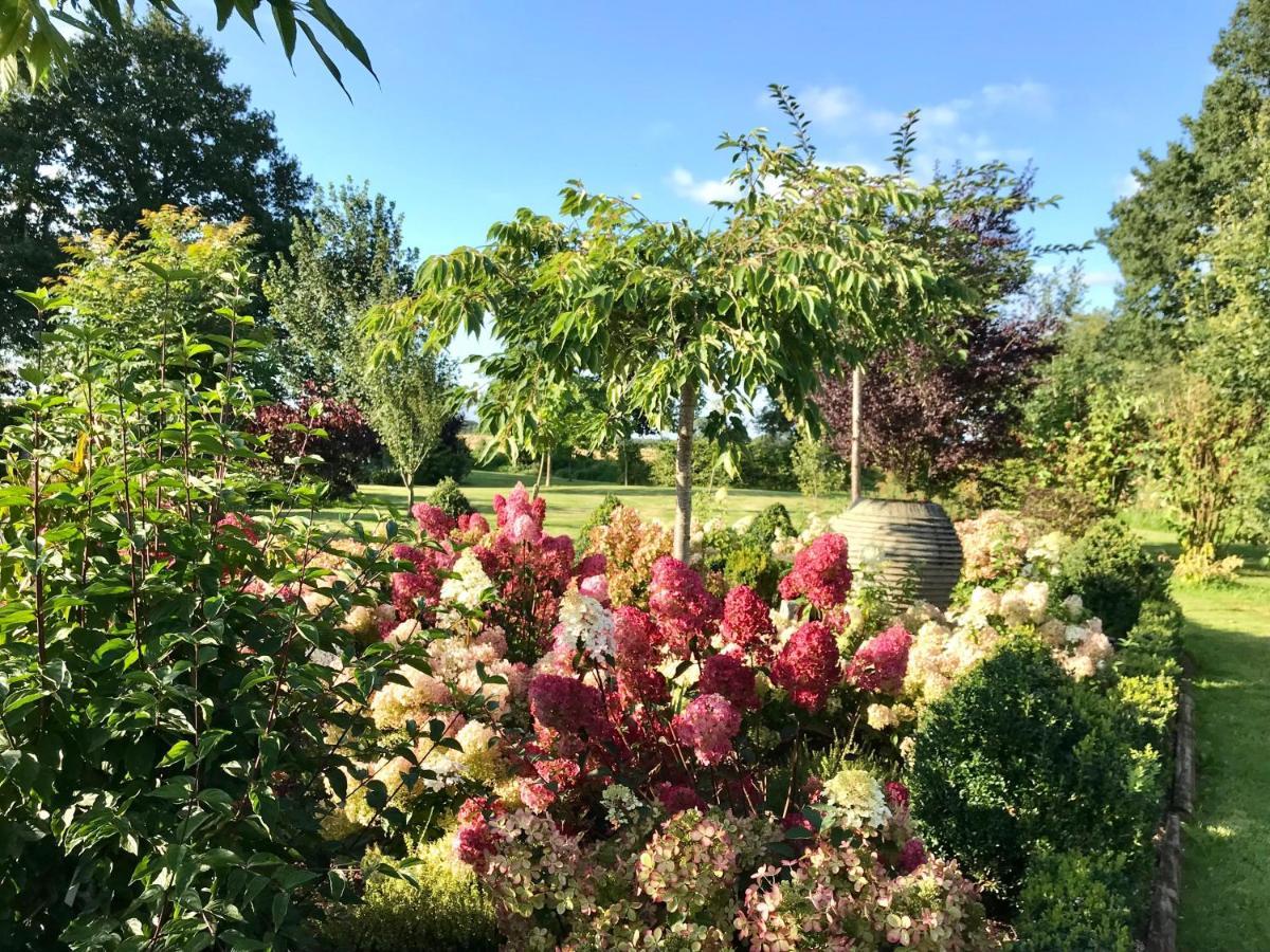 Gite "Cote Jardin" Vannecrocq 外观 照片